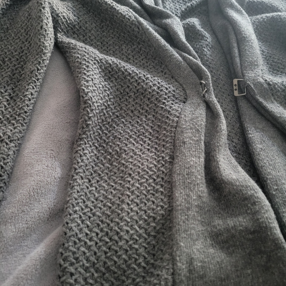 Sioni gray knitted cardigan size S